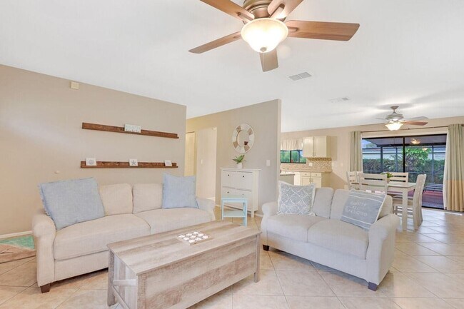 Building Photo - Port St Lucie Pool Home