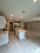 Building Photo - 12946 SW 81st Ave