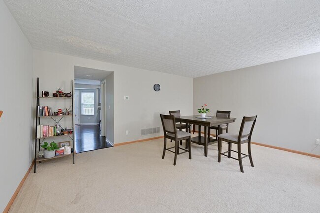 Foto del edificio - 7415 Burson Springs Ct