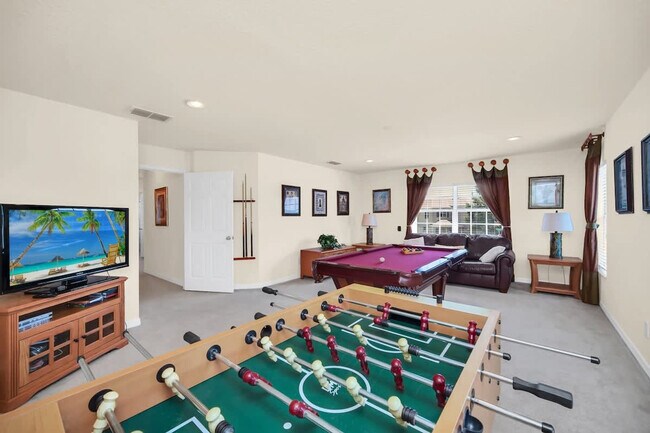 Foto del edificio - 1301 Cypress Pointe Blvd
