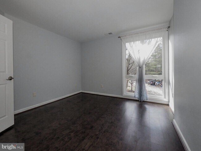 Building Photo - 5084 Dorsey Hall Dr