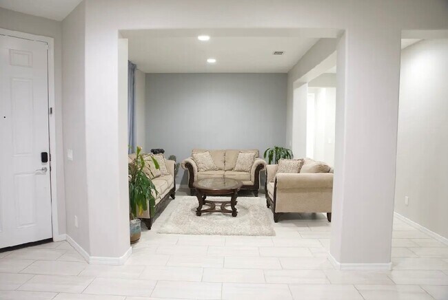 Foto del edificio - 7371 W Tombstone Trail