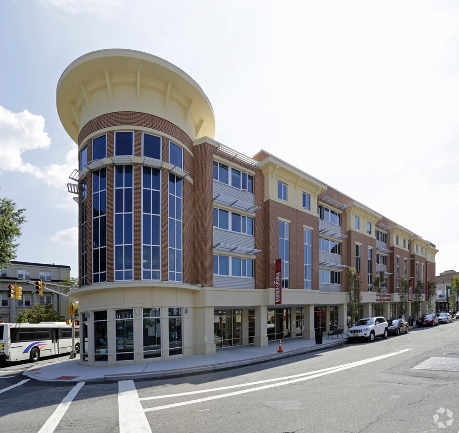 Primary Photo - Franklin Street Residence Hall