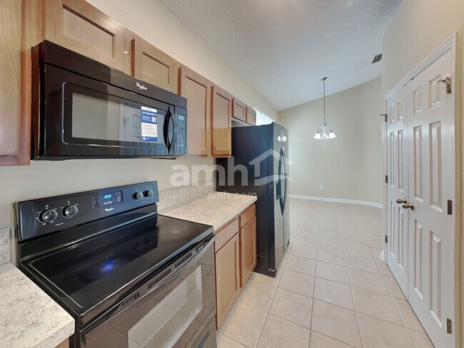 Foto del edificio - 3028 Atherley Rd