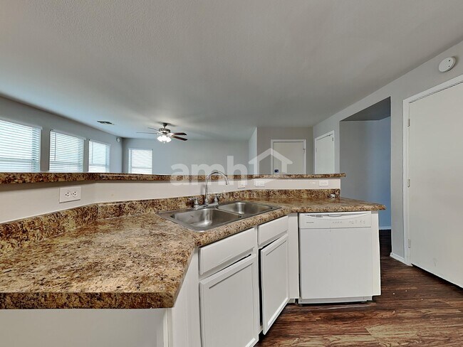 Foto del edificio - 11167 W Garfield St