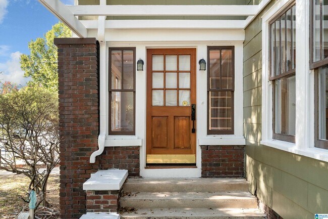 Foto del edificio - 3716 6th Ave S