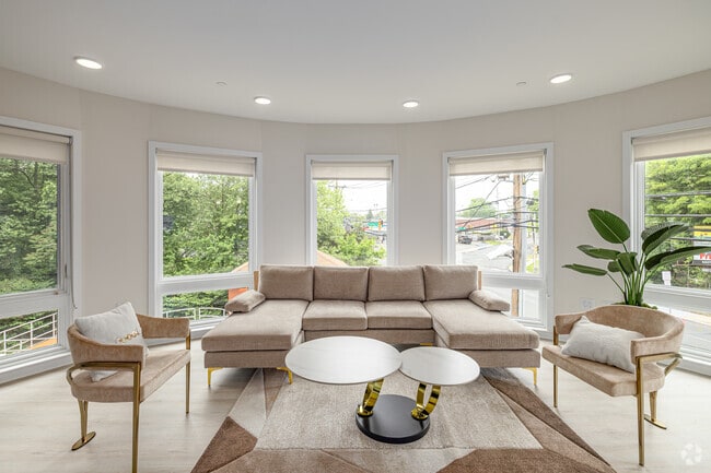 1BR, 1BA - 864SF - Living Room - The Gateway @ Dunellen
