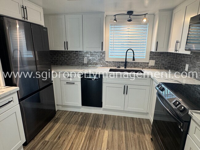 Foto del edificio - 2415 N 71st St