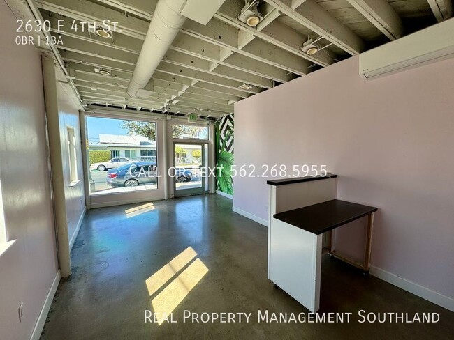 Building Photo - Commercial Retail Space for Rent / 660 SQF...