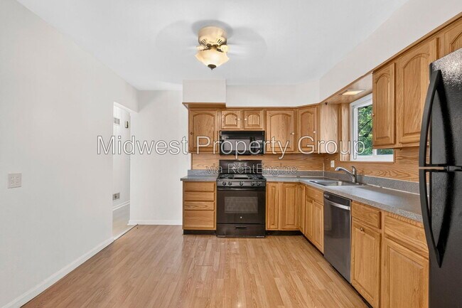 Foto del edificio - 370 Gerald Ave