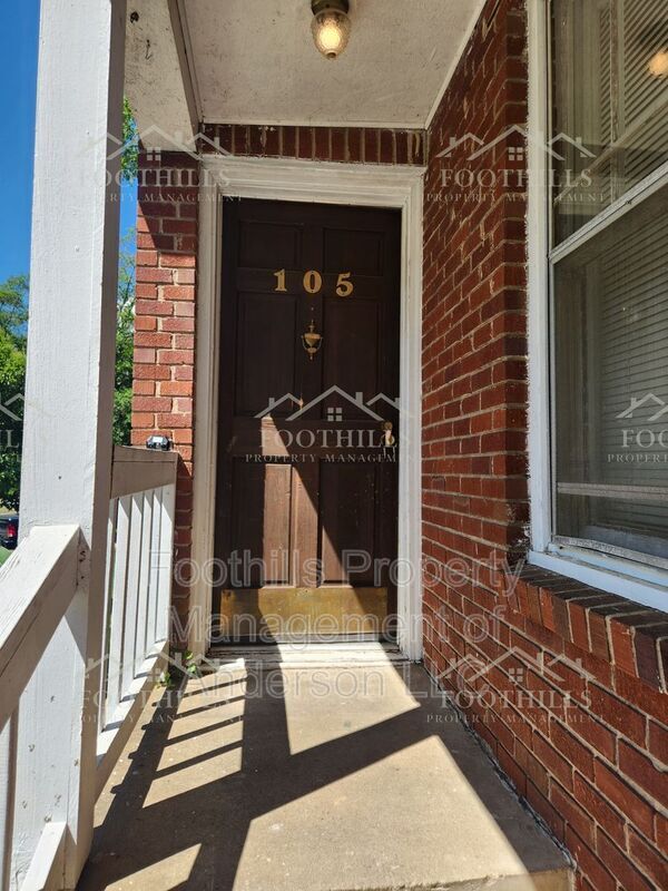Building Photo - 105 Woodrow St