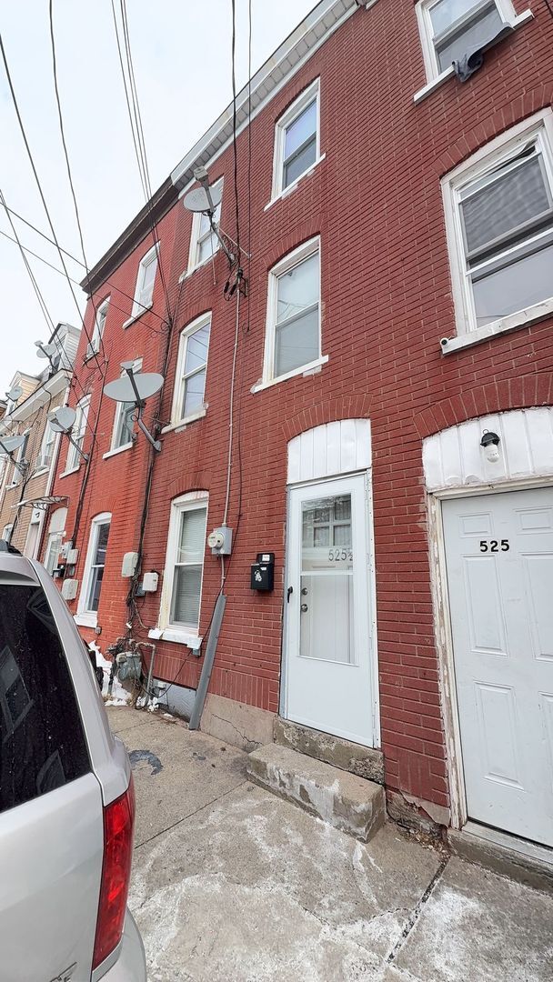 Building Photo - 525 1/2 N Elliger St