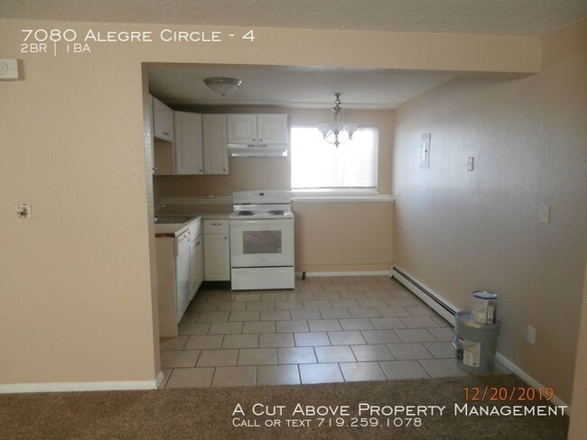 Foto del edificio - 85/87 and Mesa Ridge Parkway