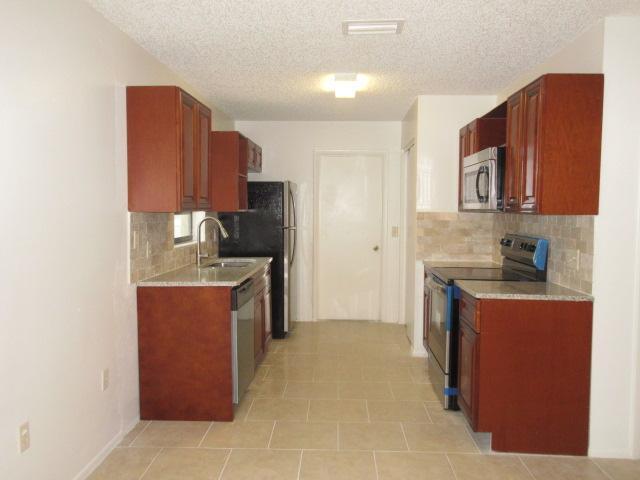 Foto del edificio - 11348 Linden Dr