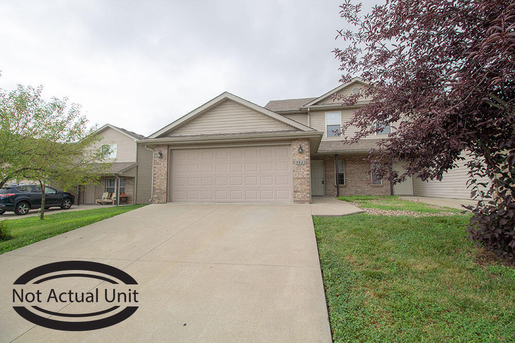 Primary Photo - 4015 Snowy Owl Dr