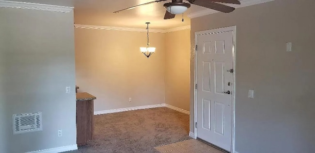 Building Photo - 9909 Azuaga St