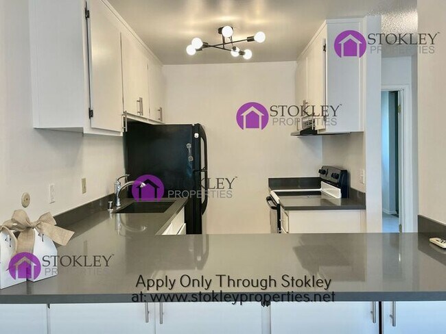 Foto del edificio - Stokley Properties Presents 4081 Clayton R...