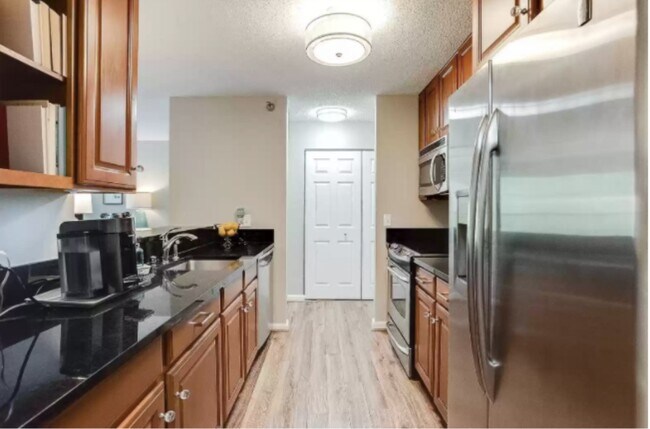 Foto del edificio - 6010 Chasewood Pkwy