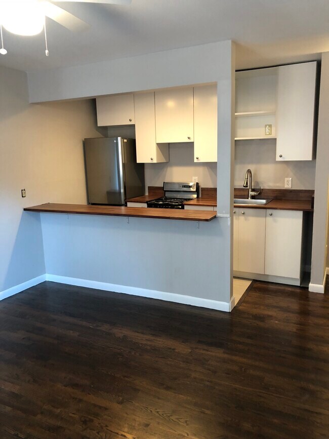 2116 Kemper Ln, Cincinnati, OH 45206 Apartments in Cincinnati, OH