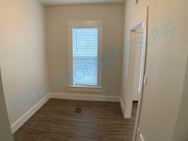 Foto del edificio - 7524 NE Everett St