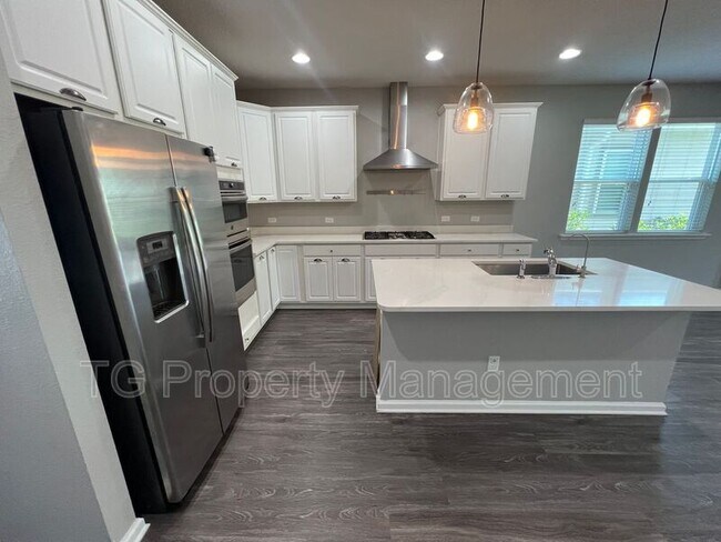 Building Photo - 15013 Russell Bridge Dr