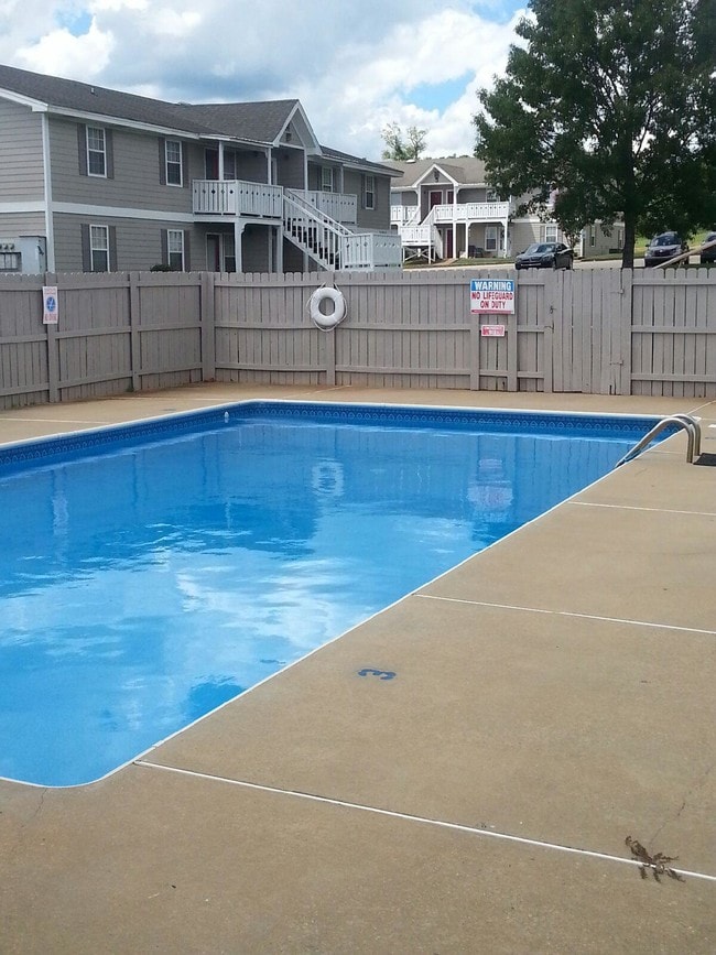 Building Photo - Arbours at Victoria Place