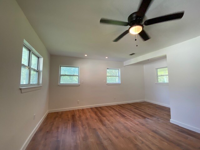 Building Photo - 1317 Hyman Ln