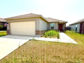 Building Photo - 7614 Crestway Ridge