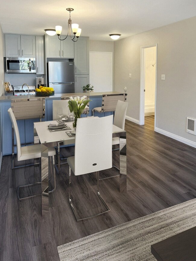 Building Photo - Windward Village Apartments