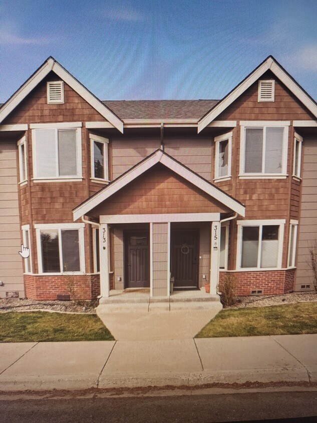Building Photo - 313 N Wright Ave