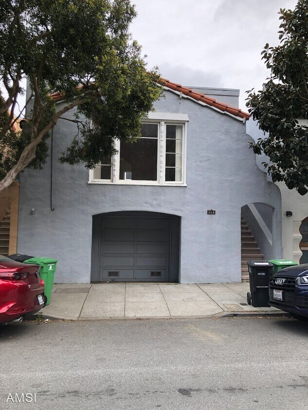 Primary Photo - 2 br, 1 bath House - 113 Laidley Street #1