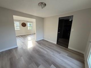 Foto del edificio - 107 Grover Ave