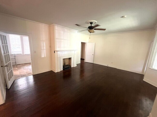 Foto del edificio - Move in Special: 1/2 off First Month's Rent - Located in the incredible Belhaven Historic District