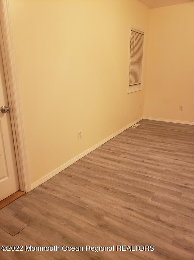 Building Photo - 683 Mantoloking Rd