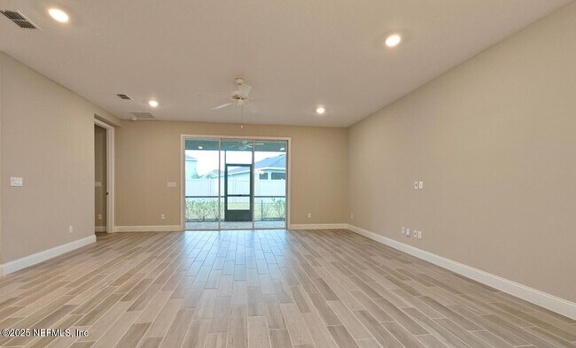 Foto del edificio - 75 Dade Ct