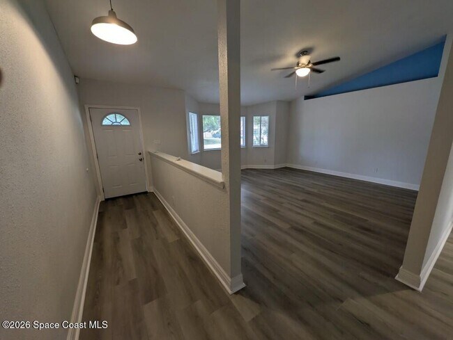 Foto del edificio - 5110 Mayflower St