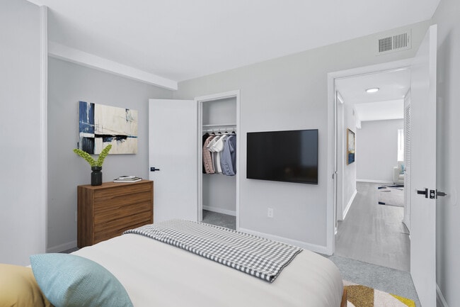 Interior Photo - Linden at North Shores