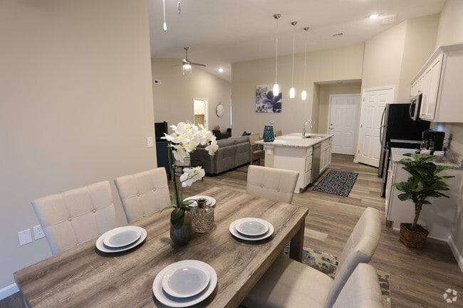 Kitchen Dining Meadowood Model - The Seasons Residences