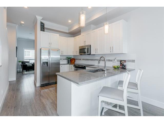 Photo du bâtiment - 6945 185 St