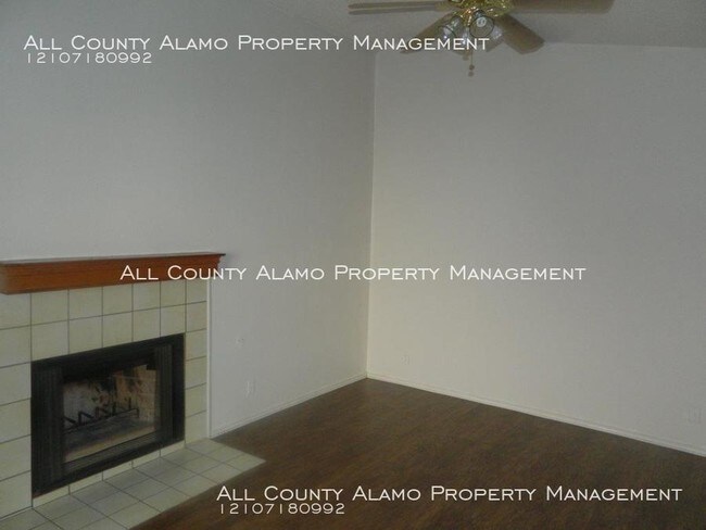 Building Photo - 2 bed, 2 bath home