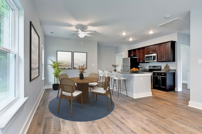 Foto del edificio - 123 Jesters Ln