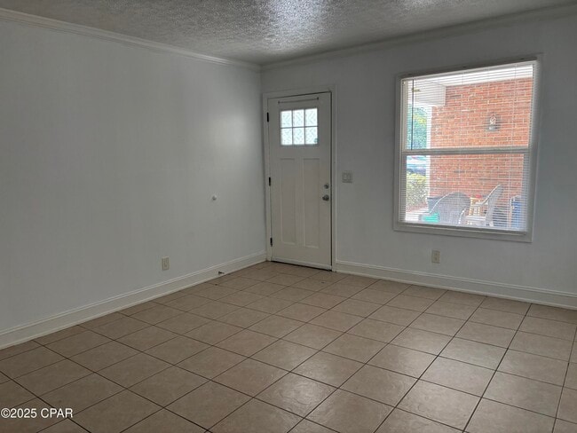 Building Photo - 149 N Hwy 22 A