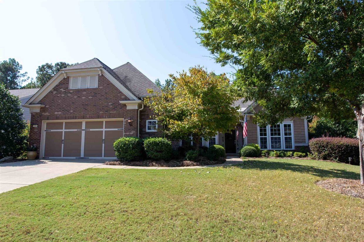 Primary Photo - 1424 Lake Crest Dr