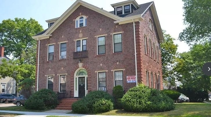 Primary Photo - 257 Gano St