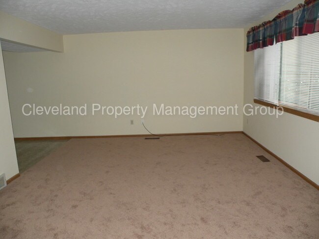 Foto del edificio - 38850 Lake Shore Blvd
