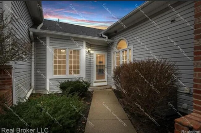 Building Photo - 6313 Squire Lake Dr
