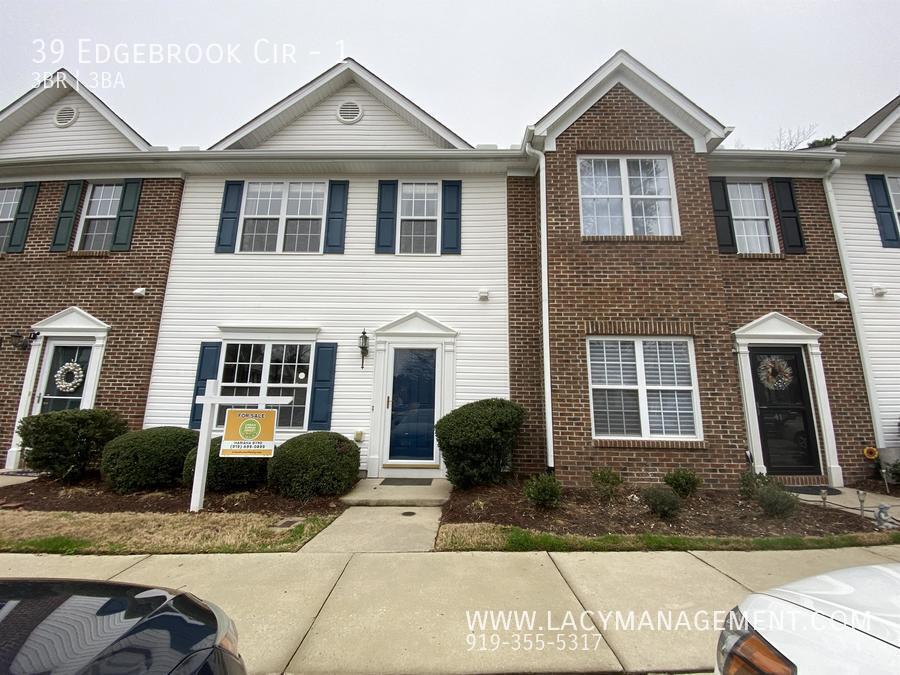 Primary Photo - 39 Edgebrook Cir