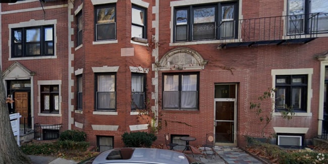 Building Photo - 15 Keswick St
