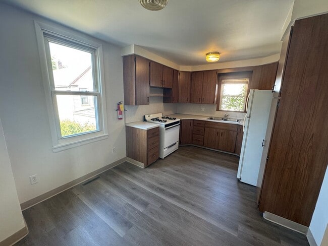 Building Photo - 1928-1930 E 123rd Street