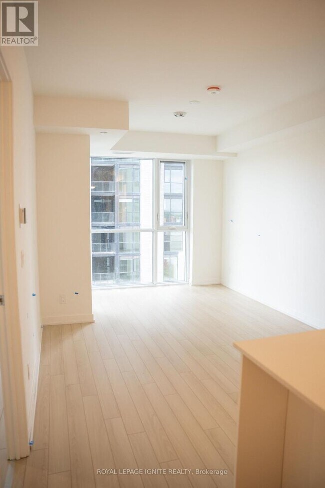 Photo du bâtiment - 3071 Trafalgar Rd